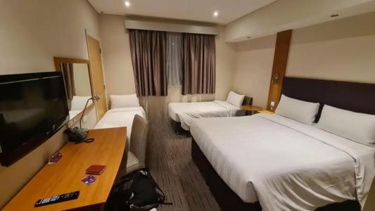 Premier Inn Dubai Al Jaddaf - 86