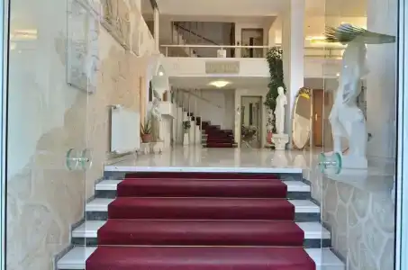 Acropolis Ami Boutique - 44