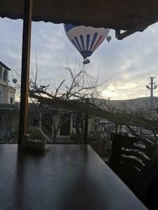 Falcon Cave Suites - 59