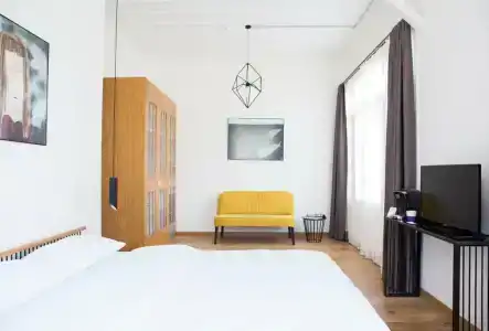 Serguzest Otel