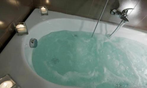 Aqua - 44