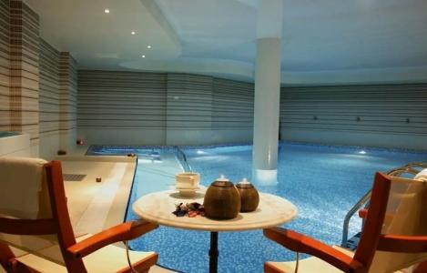 Cosmopolitan & Wellness - 74