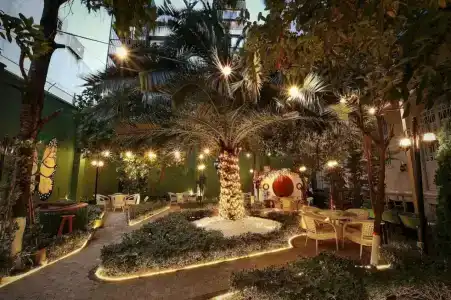 Walton Gardens Pera