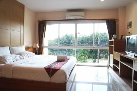 Metro Point Bangkok - 79