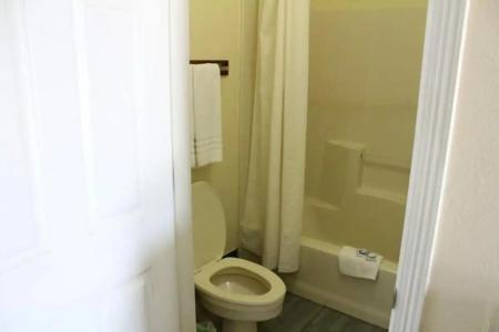 Texas Inn Downtown McAllen - 87