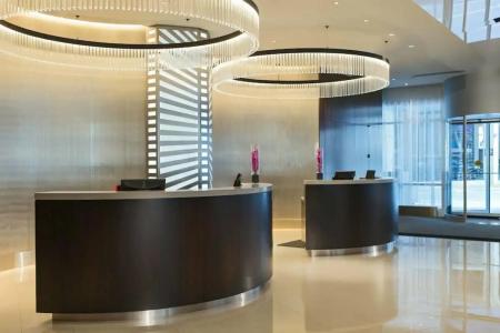 Chicago Downtown, Autograph Collection - 13