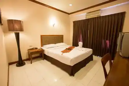 Inn House- SHA Extra Plus - 93