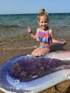 Palm Beach Resort Families and Couples only - 55