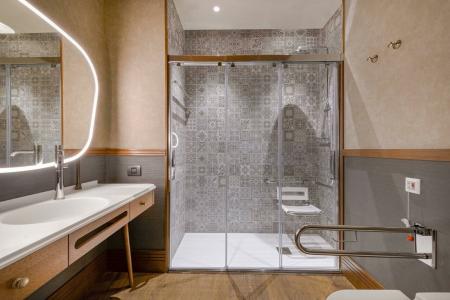 Palacio Santa Clara, Autograph Collection - 67