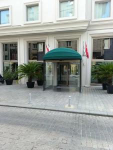 Ramada by Wyndham Istanbul Grand Bazaar - 64