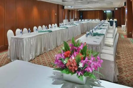 Evergreen Laurel Bangkok - 28