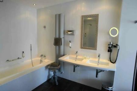 Best Western Plus La Corniche - 91