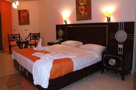 Sphinx Aqua Park Beach Resort - 54