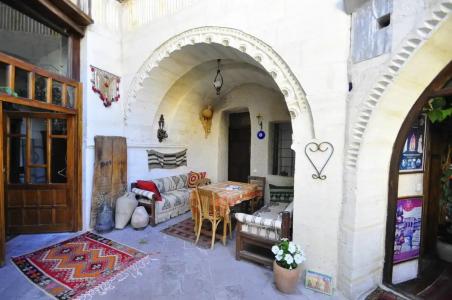 Kismet Cave House - 26