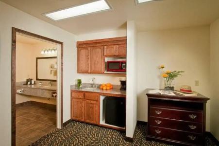 Best Western Plus Yosemite Gateway Inn - 21