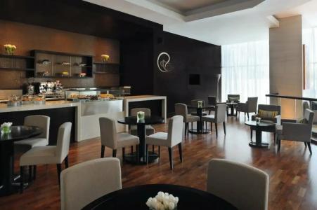 Mövenpick Jumeirah Lakes Towers Dubai - 66