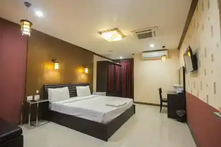 Khon Kaen Ruenrom - 22