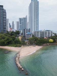 Golden Tulip Pattaya Beach Resort - 28