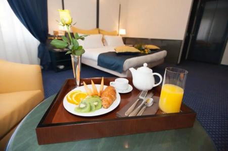 iHs Milano Ambasciatori - 47