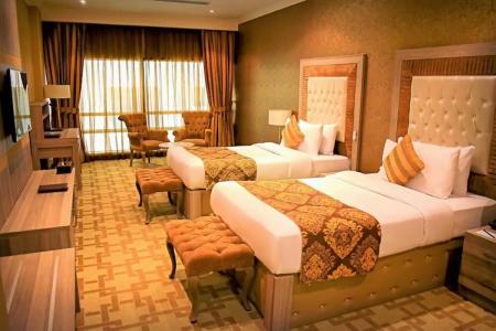 Sapphire Plaza - 11
