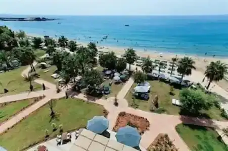 Venessa Beach - 17