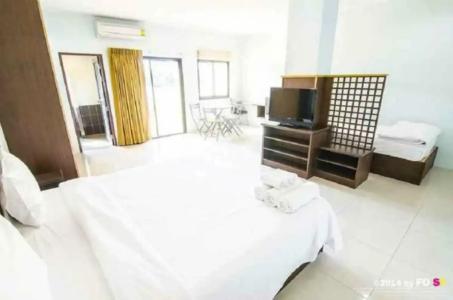 AJ Residence - 40