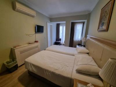 Agora Life - 71