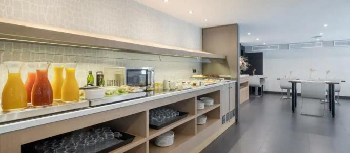 Ilunion Almirante - 77