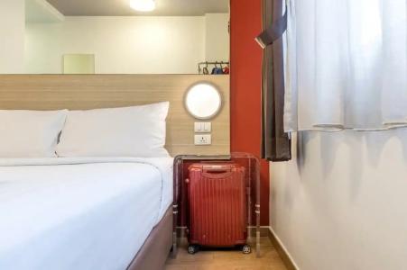 Red Planet Bangkok Asoke - SHA Extra Plus - 37