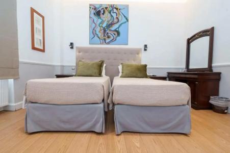 Acropolis Ami Boutique - 57