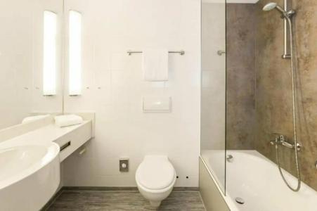 Park Inn by Radisson Dresden - 48