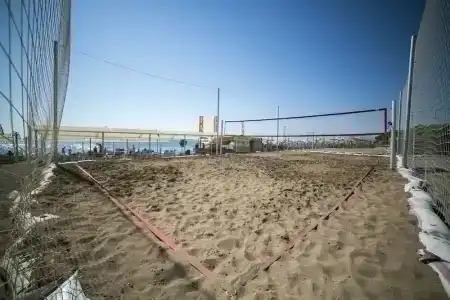 Sailor's Beach Club - 79