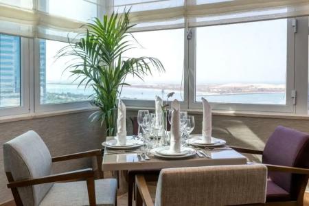 Hawthorn Suites by Wyndham Abu Dhabi City Center - 54