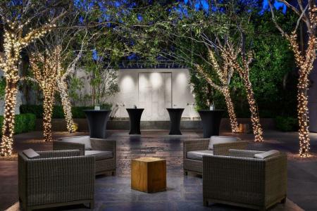 Luxe Sunset Boulevard - 18