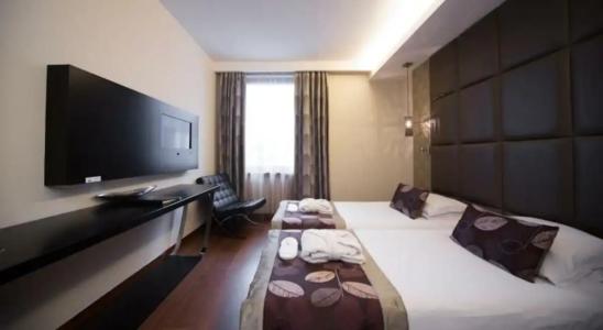 Continental Budapest - 51