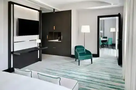 Address Montgomerie - 88