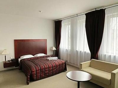 Jazz Navalis, Tubinass - 1