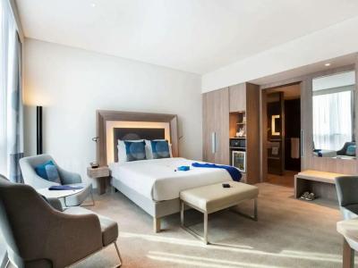 Novotel Bur Dubai - 72