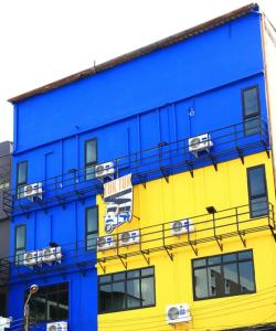 Tuk Tuk Hostel - 12