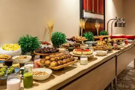 Ramada Plaza by Wyndham Istanbul Tekstilkent - 46