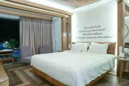 Royal Marmin Bay Boutique & Art - 81