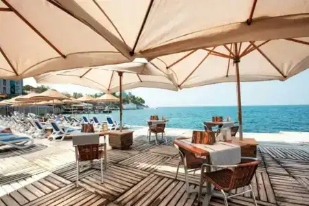 Charisma De Luxe - 88