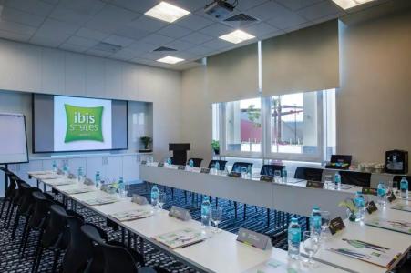 ibis Styles Dragon Mart Dubai - 50