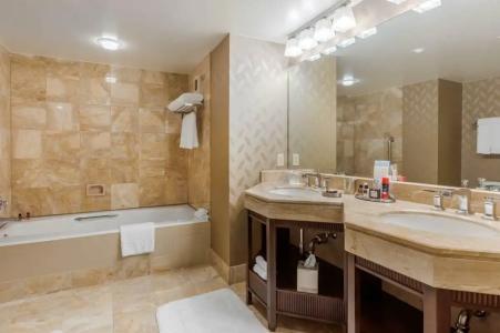 Omni Los Angeles California Plaza - 10