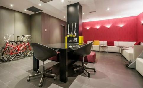 Ilunion Almirante - 11