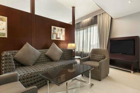 Howard Johnson Bur Dubai - 30