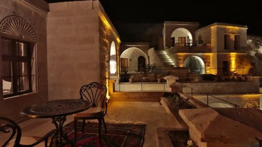 Phocas Cave Suites - 92