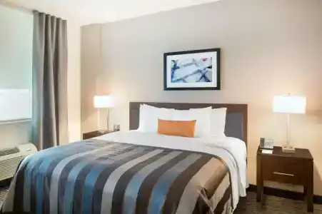 Wingate by Wyndham Miami Airport - 3