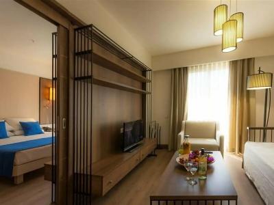 LIV by Bellazure - 8