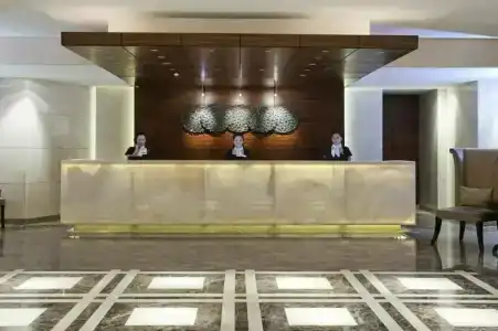 Majestic City Retreat - 36